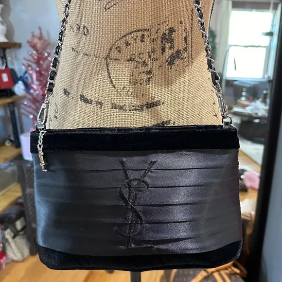 YSL Yves Saint Laurent Elegant Black Makeup Toiletry Bag Silk Rare Hard to Find - Picture 14 of 15